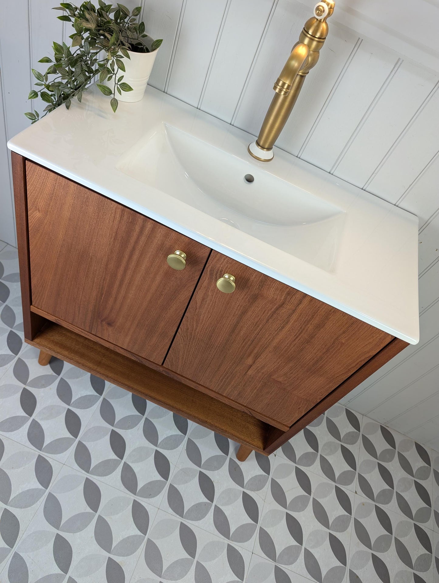 THE BURLINGTON / A Handmade Solid Hardwood Bathroom Vanity Unit with Inset Ceramic Basin