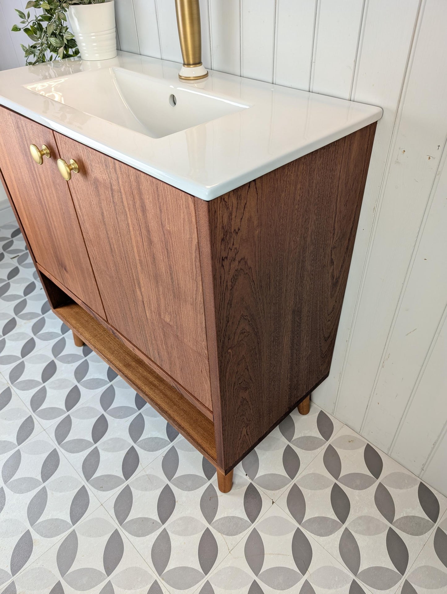 THE BURLINGTON / A Handmade Solid Hardwood Bathroom Vanity Unit with Inset Ceramic Basin