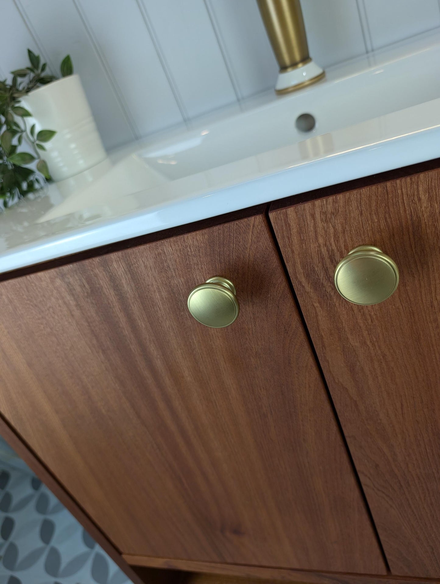 THE BURLINGTON / A Handmade Solid Hardwood Bathroom Vanity Unit with Inset Ceramic Basin