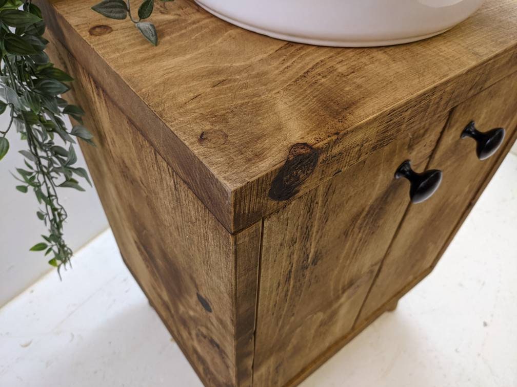 THE QUEBEC/ A Handmade Solid Wood Bathroom Vanity Unit