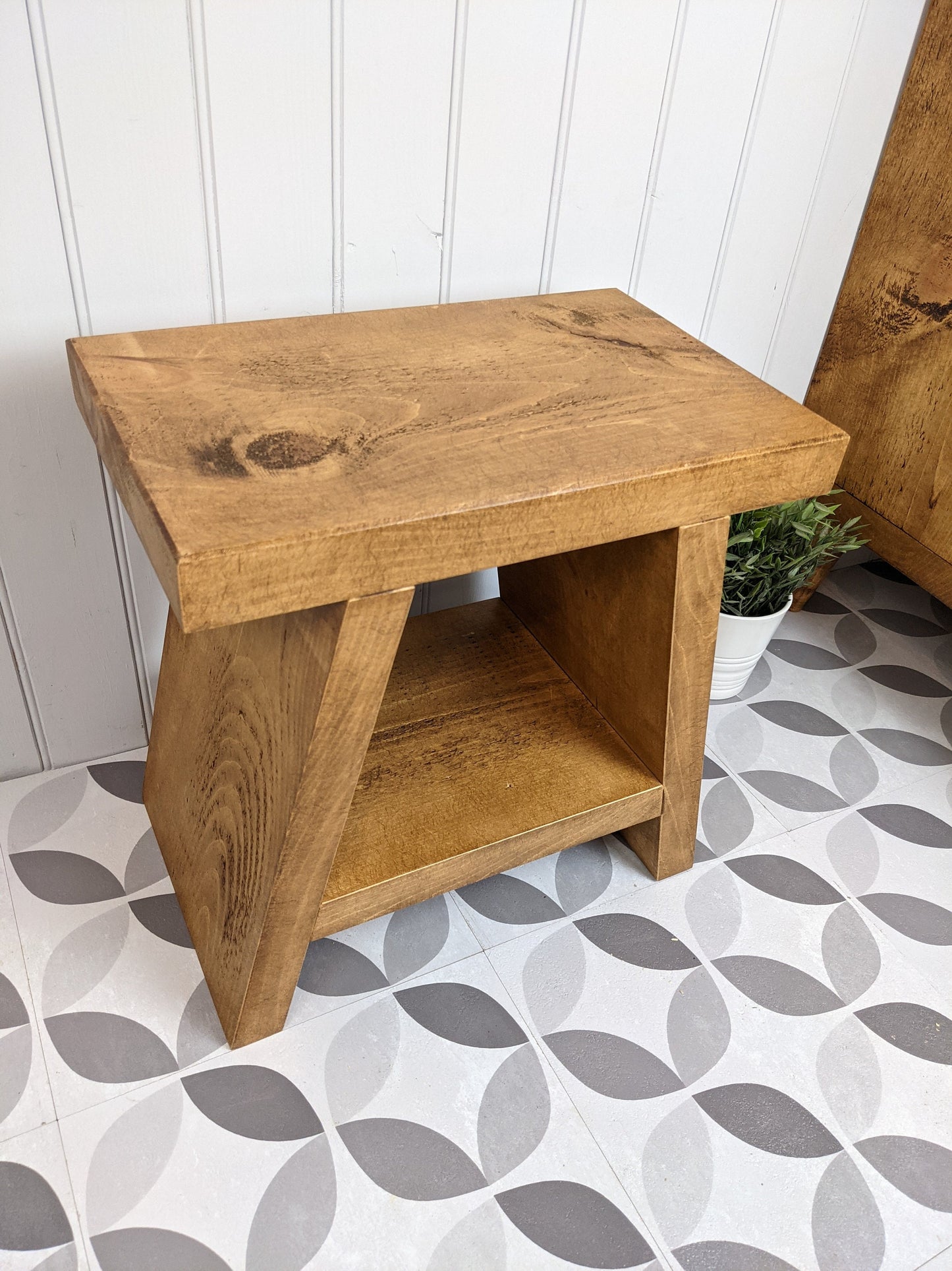 THE WINNIPEG / A handmade solid wood bathroom stool