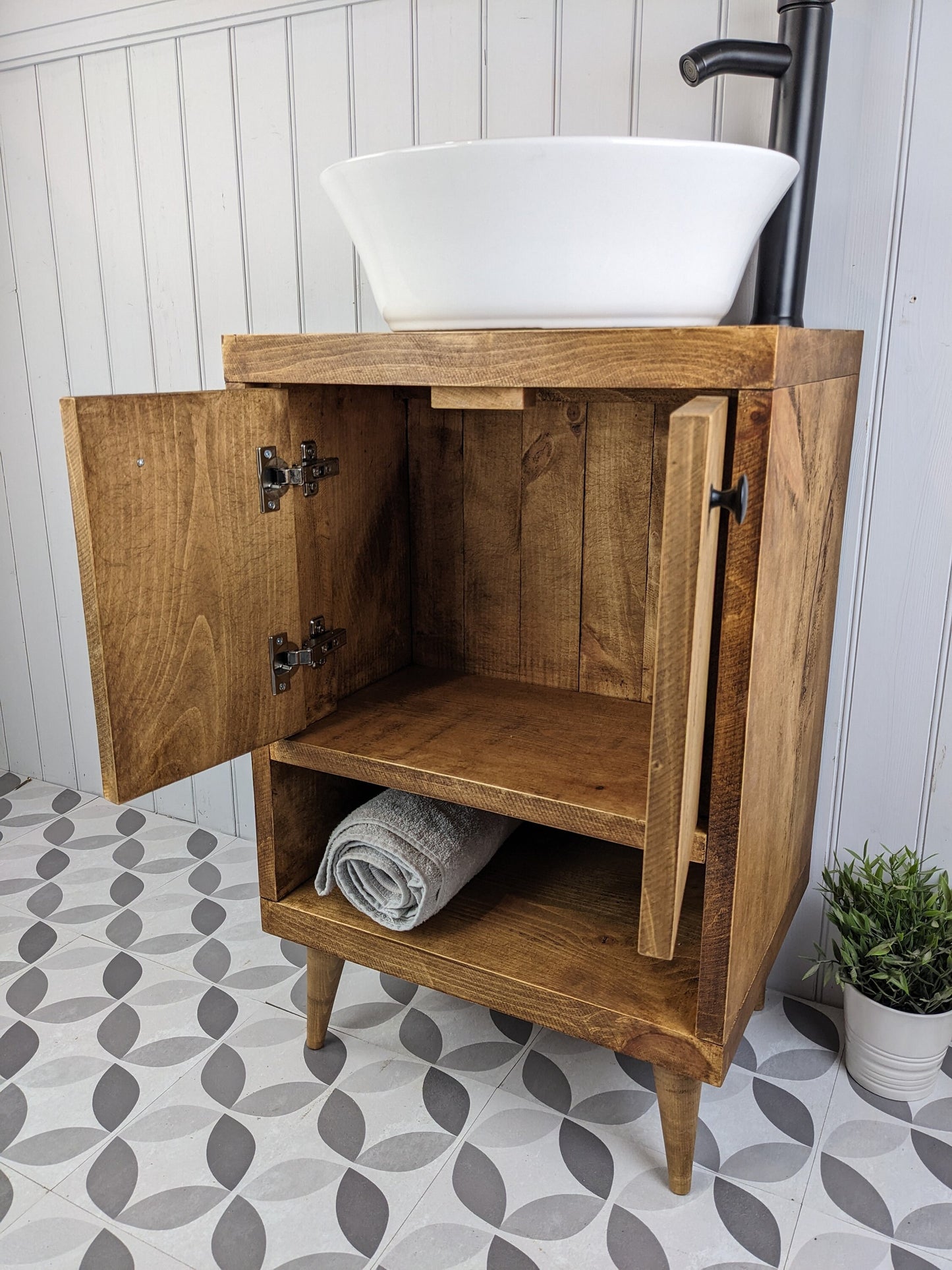 THE STRATFORD / A Handmade Solid Wood Bathroom Vanity Unit