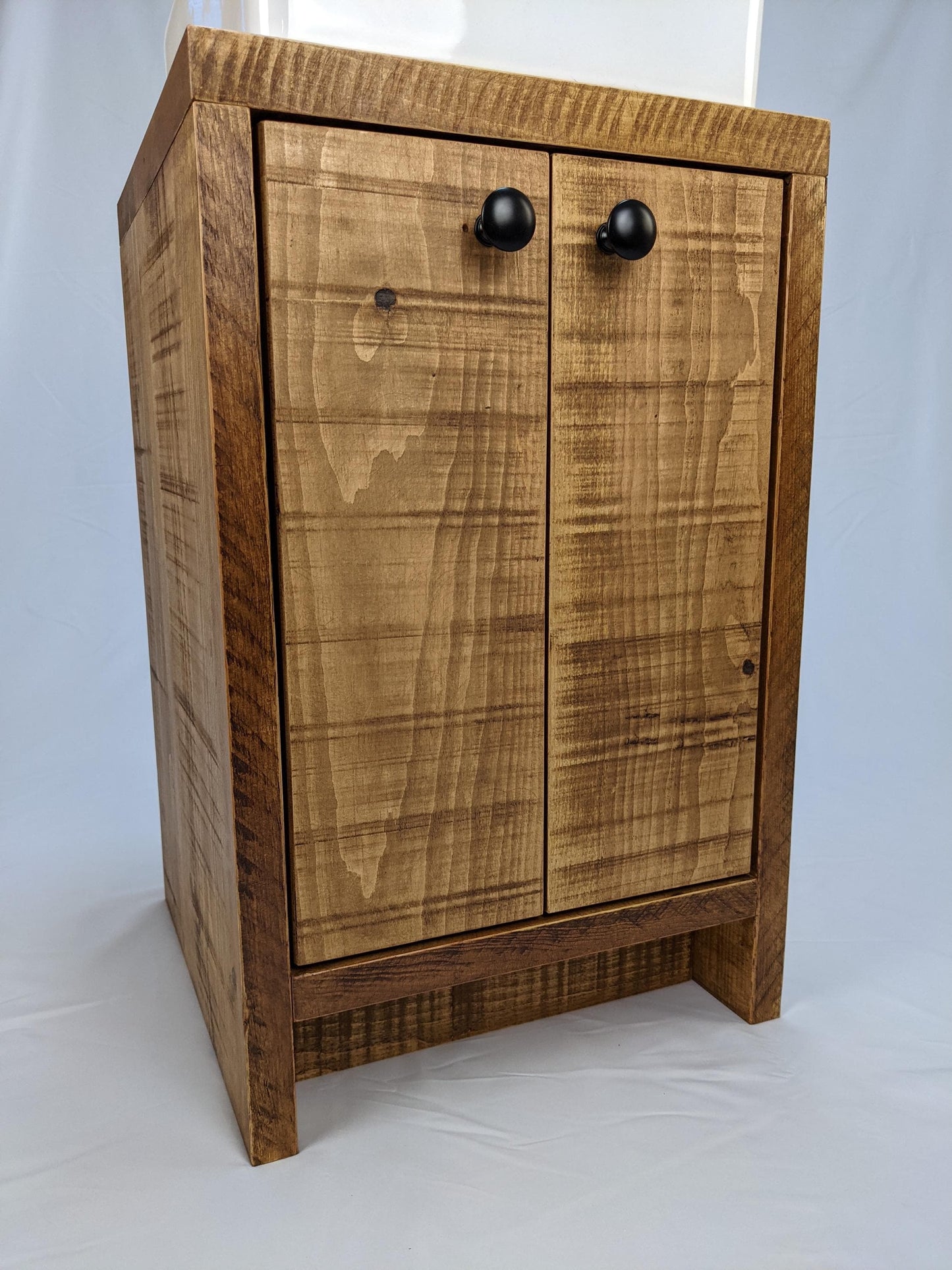 THE MONTREAL / A Handmade Solid Wood Bathroom Vanity Unit