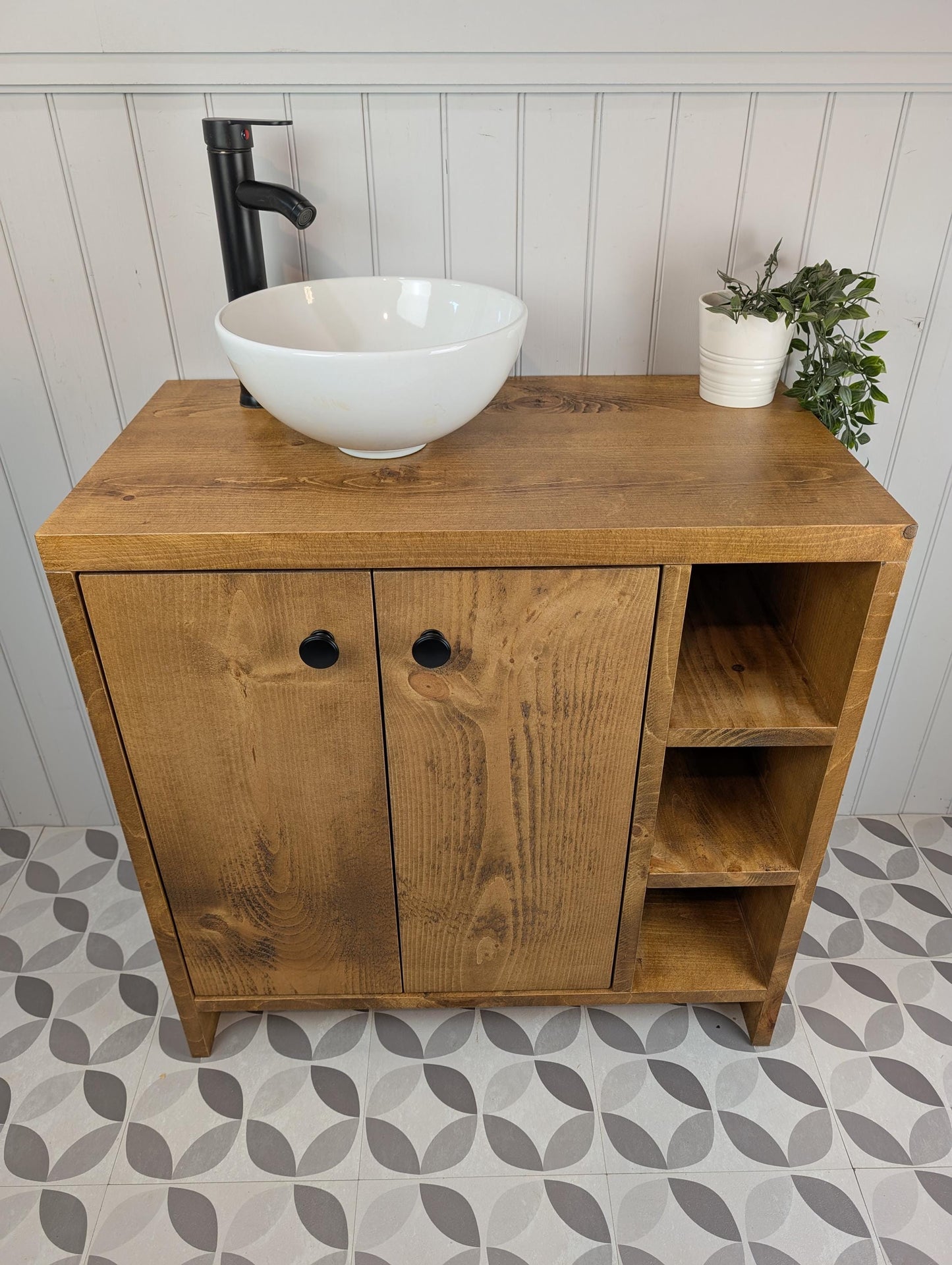 THE ALBERTA / A Handmade Solid Wood Bathroom Vanity Unit