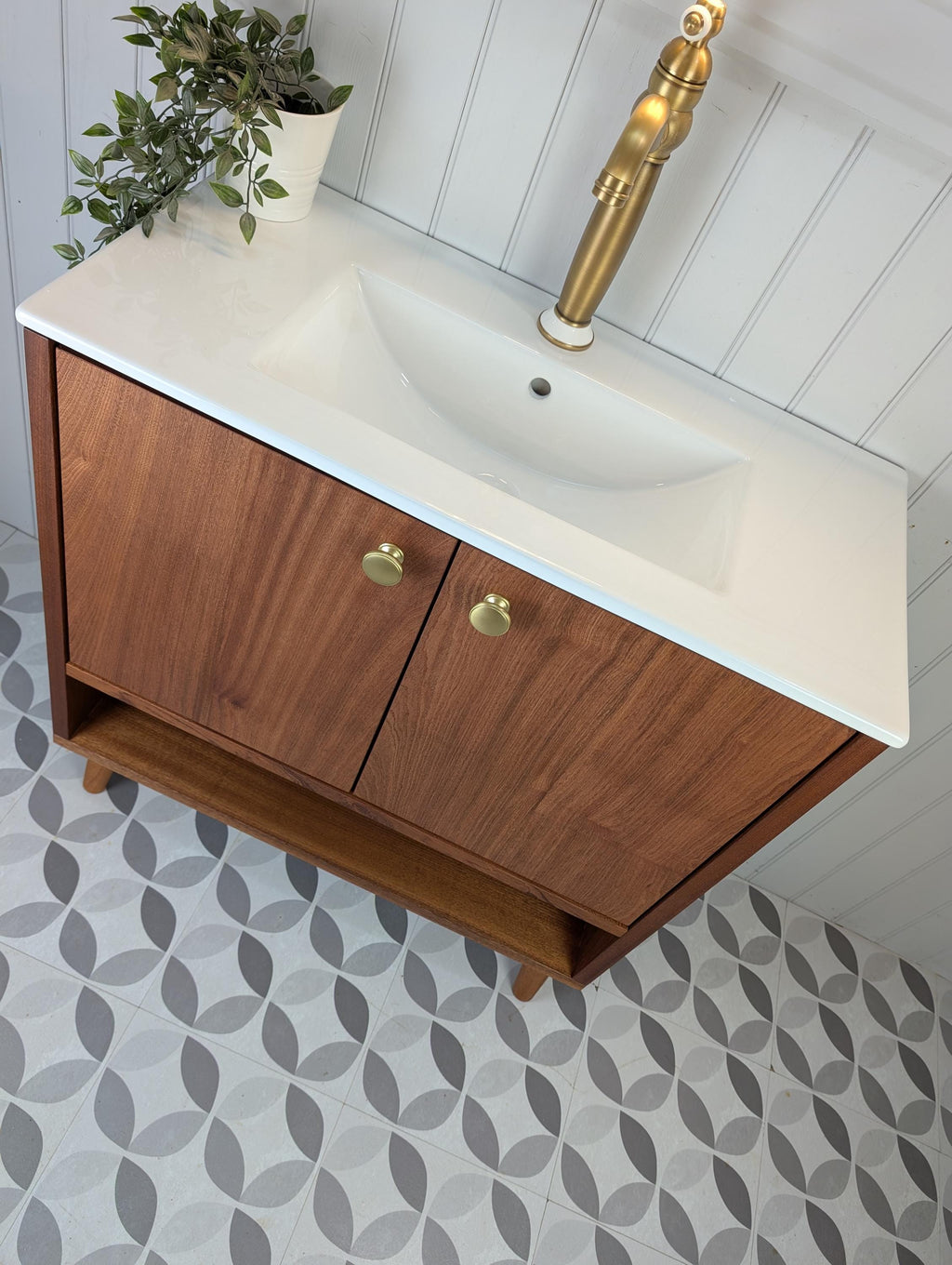 THE BURLINGTON / A Handmade Solid Hardwood Bathroom Vanity Unit with Inset Ceramic Basin