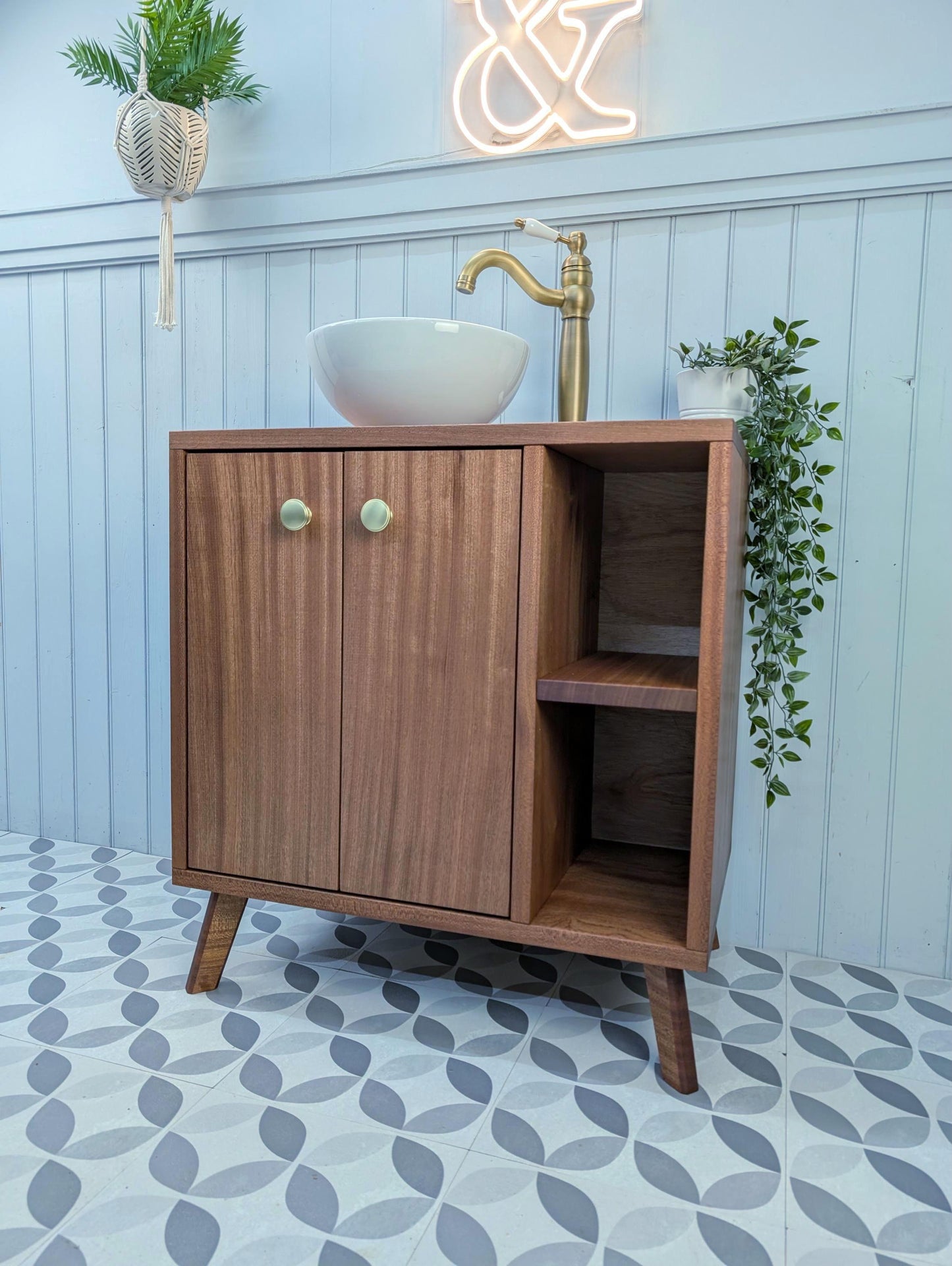 THE ALEXANDRIA / A Handmade Solid Hardwood Bathroom Vanity Unit